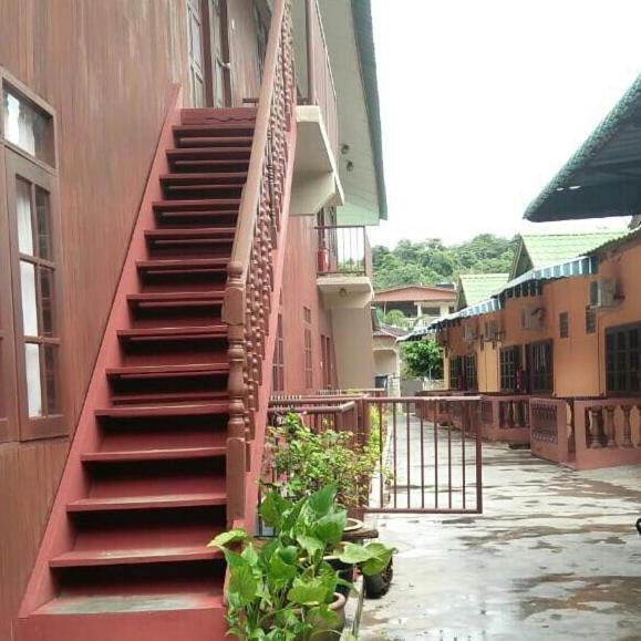 Nipahmas Chalet Pekan Pangkor ภายนอก รูปภาพ